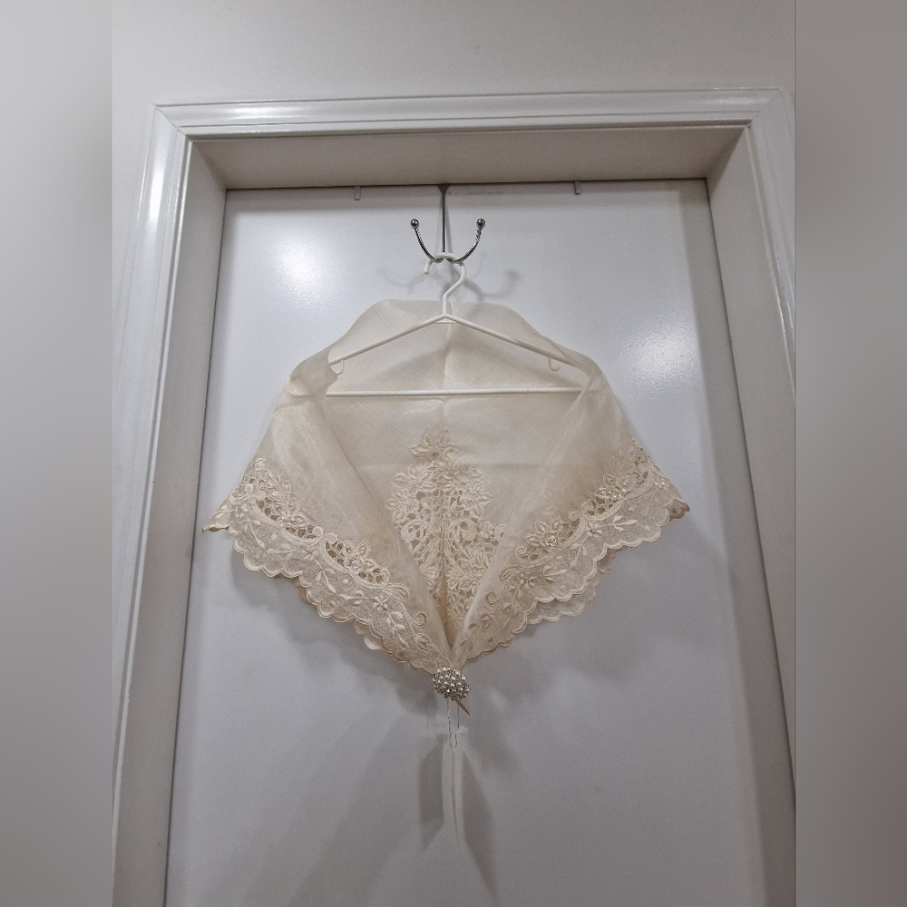Cream Lace Scarf with Intricate Detailing